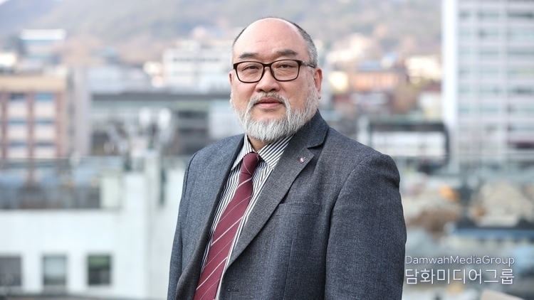 "The Story of Living - Hwayangyeonhwa" K-Art representative artist Kim Yong-mo / Courtesy of Damwha Media Group