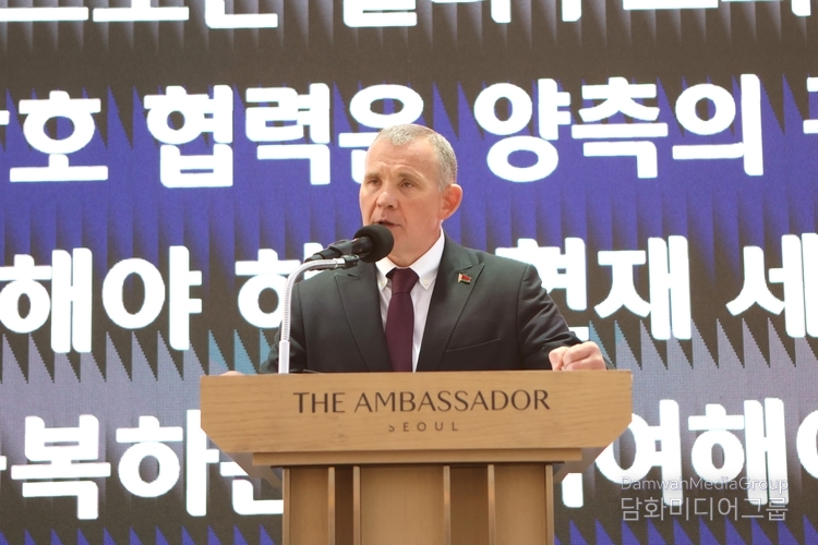Ambassador of the Republic of Belarus to Korea, H.E. Andrew Chernetsky delivers welcome address at the Pullman Hotel in Seoul on June 28, 2024.