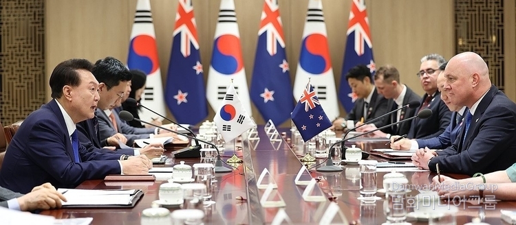 President Yoon Suk-yeol speaks during the Korea-New Zealand summit held at the Yongsan presidential office in Seoul on Sept. 4.