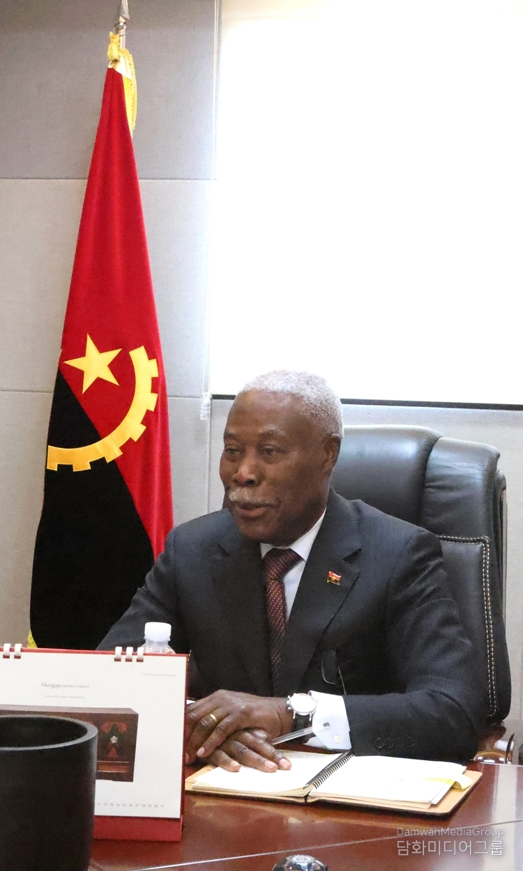 H.E. Amb. Edgar Gaspar Martins of Angola in Seoul.