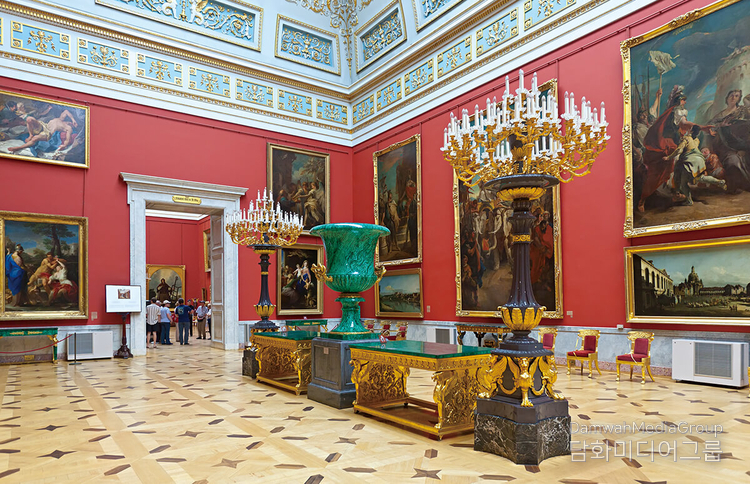 NFT Art Exhibition Center in Hermitage, Russia /Courtesy of Prof. Choi Keong-ju