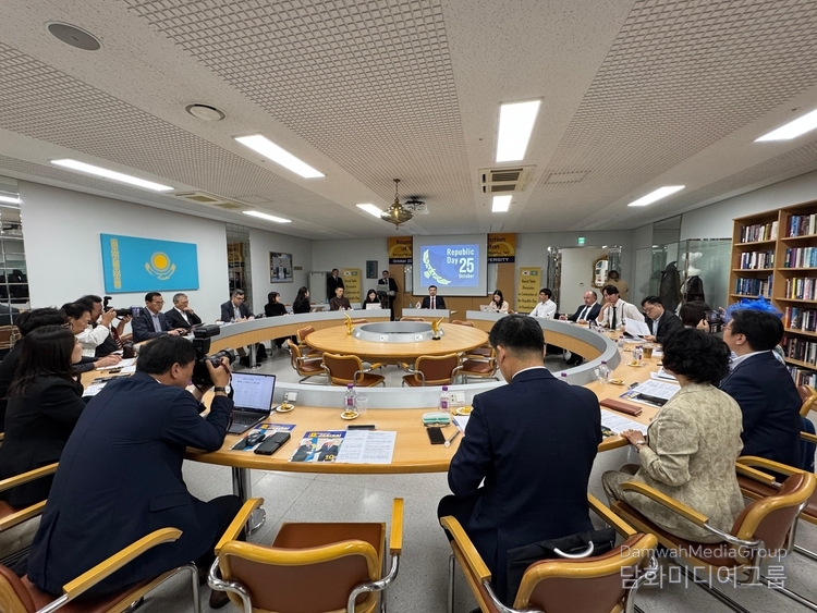 . Participants listen to Ambassador Nurgali Arystanov’s speech at the roundtable