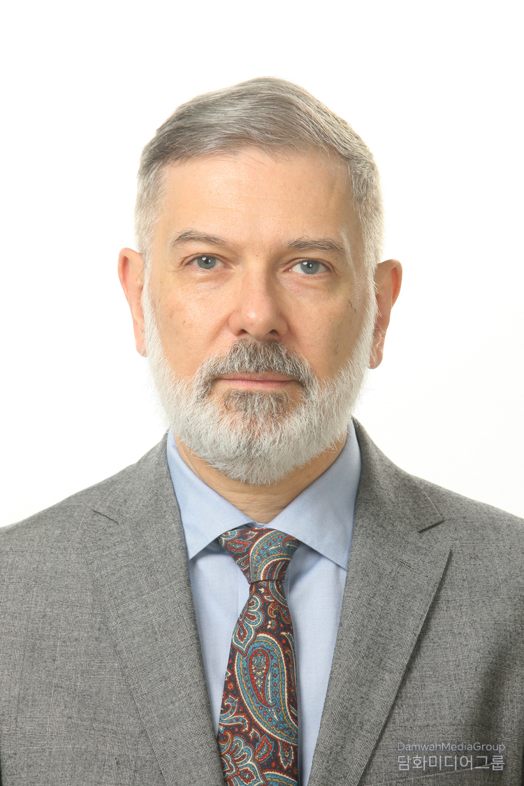 Pablo Scheiner, Ambassador of the Embassy of the Oriental Republic of Uruguay in the Republic of Korea