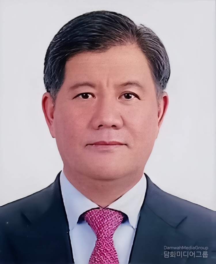 Amb. Songkane Luangmuninthone of Lao PDR