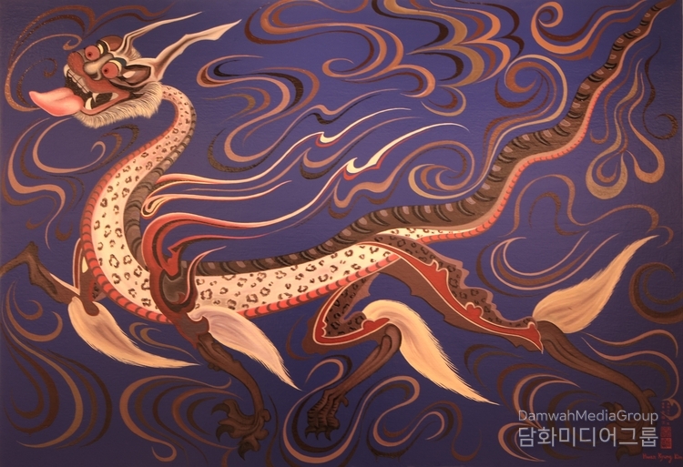 The white tiger painting/ It presides over the west, has a long, curved body, a beard on its chin, and is the youngest and most realistic animal of the four deities. It symbolizes iron (金) in the five elements and autumn in the seasons. The 100-ho size [Hemp cloth, raw lacquer, coloring (painting), Price 200,000,000 won, produced by Cheongmok