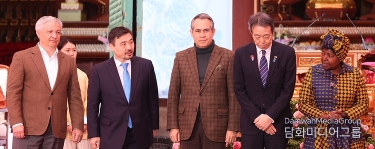 Foreign ambassadors attend a ceremony celebrating the birth of Buddha, which was held at Jogyesa Temple in Seoul, on May 5, 2025.