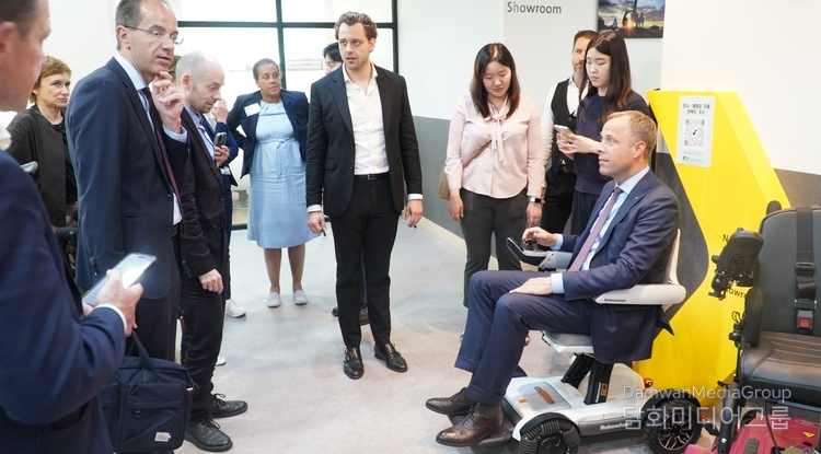 German delegation visiting Korea’s smart welfare and senior housing facilities, hosted by KGCCI. / Courtesy of KGCCI