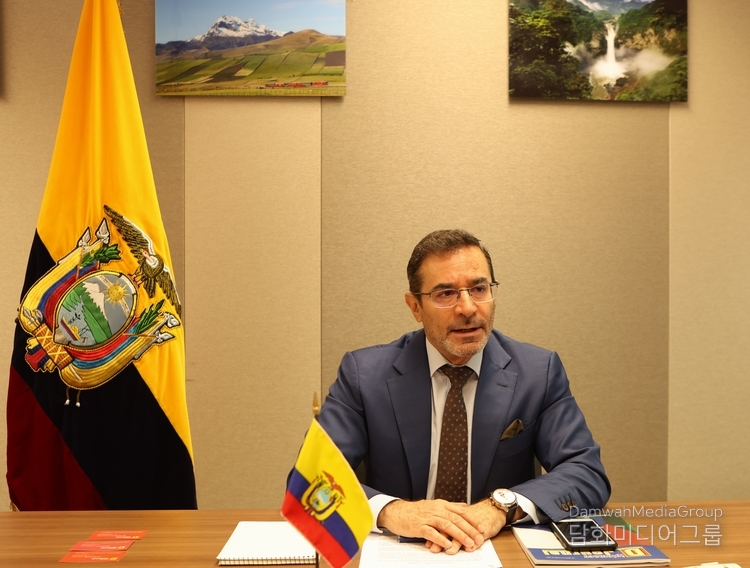 Ambassador Patricio Esteban Troya Suárez of Ecuador to South Korea