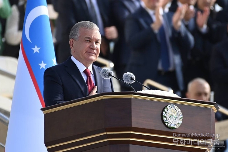 President of the Republic of Uzbekistan Shavkat Mirziyoyev delivers a speech.