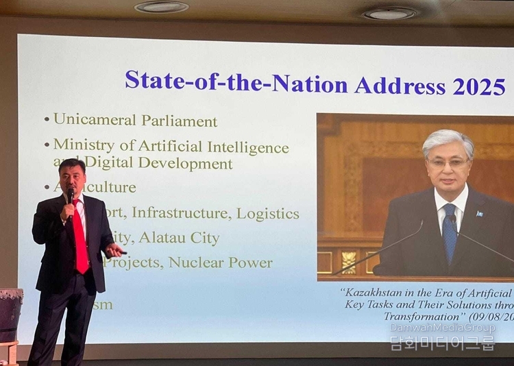 Ambassador Nurgali Arystanov delivers a lecture on the State-of-the-Nation Address of the President of Kazakhstan.