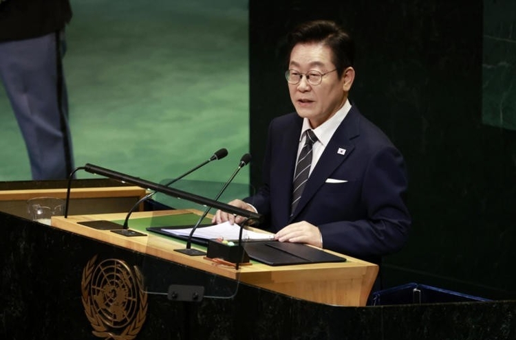 President Lee Jae-myung delivers a keynote address at the 80th UN General Assembly held at the UN headquarters in New York on September 23, 2025 (local time)./ Courtesy of Reuters