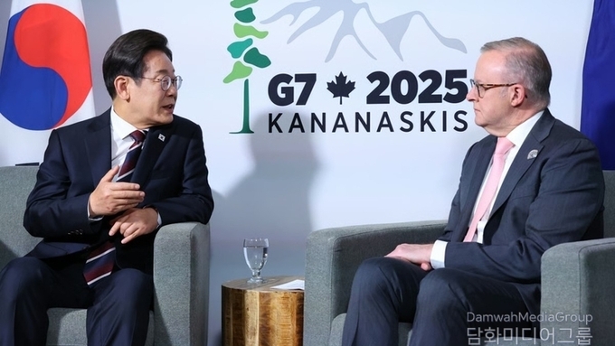President Lee Jae-myung holds summits with South African and Australian leaders