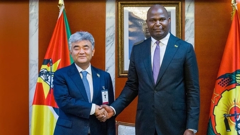 Daewoo E&C Chairman Jeong meets with President Chapo of Mozambique