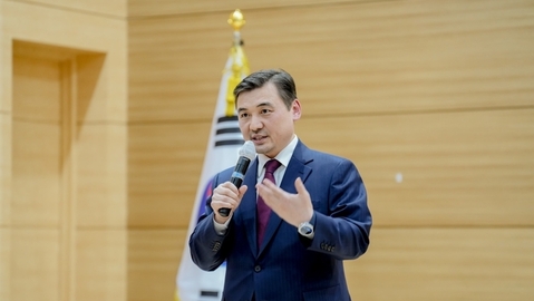 Interview of the President of Kazakhstan on a New Stage of National Modernization Discussed in Seoul