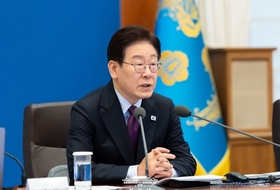 President Lee Chairs Strategy Session on Middle East Fallout, Energy Security, and Future Industries